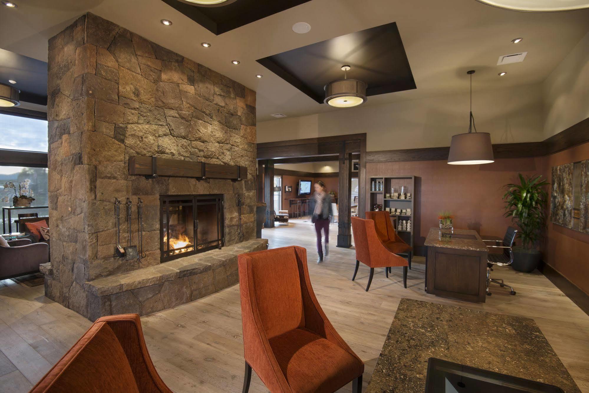 Tetherow Hotel Deschutes River Woods Exterior photo